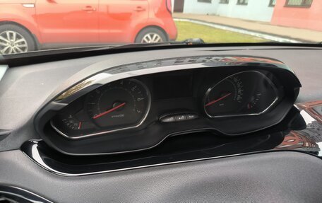 Peugeot 208 II, 2014 год, 700 000 рублей, 5 фотография