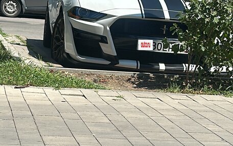 Ford Mustang VI рестайлинг, 2018 год, 2 790 000 рублей, 3 фотография