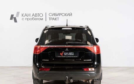 Mitsubishi Outlander III рестайлинг 3, 2013 год, 1 350 000 рублей, 10 фотография