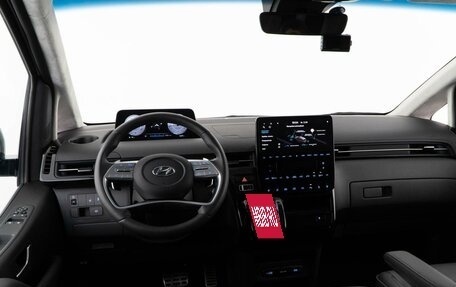 Hyundai Staria, 2022 год, 5 669 404 рублей, 7 фотография