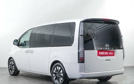 Hyundai Staria, 2022 год, 5 669 404 рублей, 2 фотография