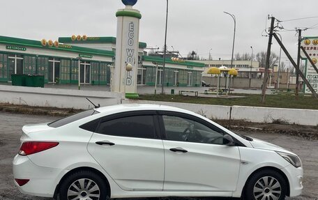 Hyundai Solaris II рестайлинг, 2015 год, 500 000 рублей, 6 фотография
