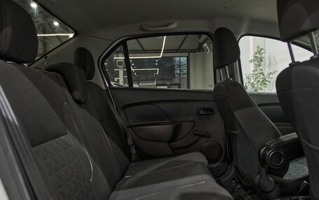 Renault Logan II, 2018 год, 1 050 000 рублей, 12 фотография