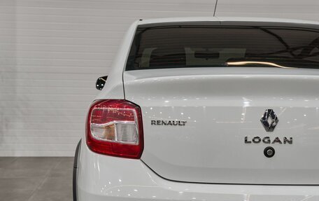 Renault Logan II, 2018 год, 1 050 000 рублей, 24 фотография