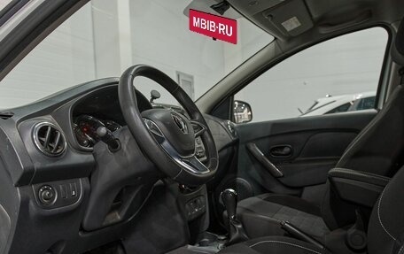 Renault Logan II, 2018 год, 1 050 000 рублей, 21 фотография