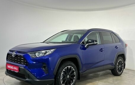Toyota RAV4, 2021 год, 3 695 000 рублей, 1 фотография