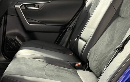 Toyota RAV4, 2021 год, 3 695 000 рублей, 16 фотография