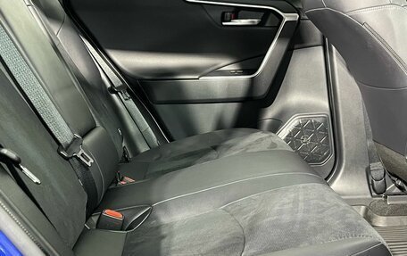 Toyota RAV4, 2021 год, 3 695 000 рублей, 17 фотография