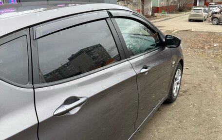 Hyundai Solaris II рестайлинг, 2015 год, 1 100 000 рублей, 5 фотография