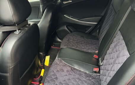 Hyundai Solaris II рестайлинг, 2015 год, 1 100 000 рублей, 11 фотография