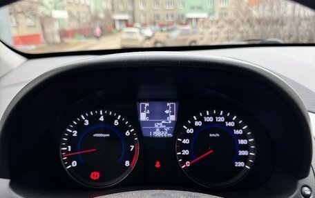 Hyundai Solaris II рестайлинг, 2015 год, 1 100 000 рублей, 13 фотография