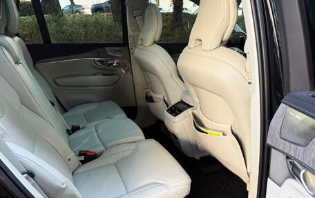 Volvo XC90 II рестайлинг, 2024 год, 5 930 000 рублей, 16 фотография