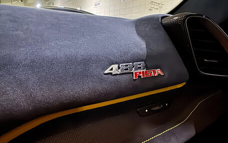 Ferrari 488, 2019 год, 41 929 000 рублей, 12 фотография