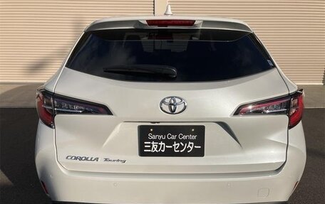 Toyota Corolla, 2022 год, 1 850 000 рублей, 4 фотография