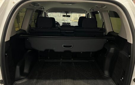 Toyota Land Cruiser Prado 150 рестайлинг 2, 2019 год, 4 500 000 рублей, 15 фотография