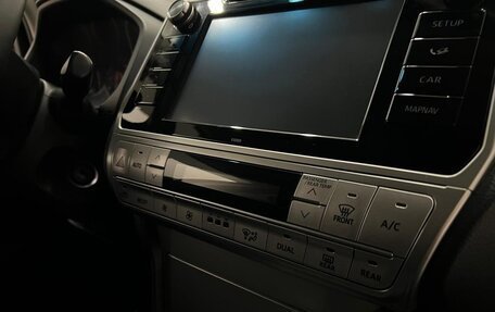 Toyota Land Cruiser Prado 150 рестайлинг 2, 2019 год, 4 500 000 рублей, 23 фотография