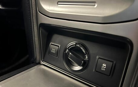 Toyota Land Cruiser Prado 150 рестайлинг 2, 2019 год, 4 500 000 рублей, 24 фотография