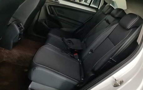 Volkswagen Tiguan II, 2021 год, 1 806 277 рублей, 5 фотография