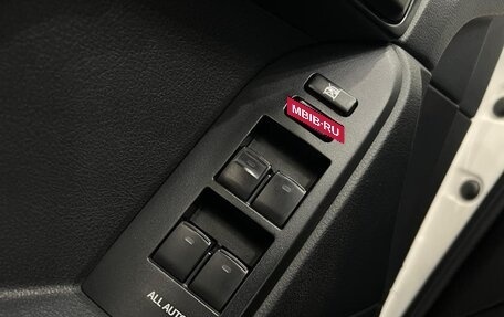 Toyota Land Cruiser Prado 150 рестайлинг 2, 2019 год, 4 500 000 рублей, 31 фотография