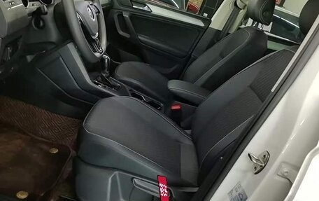 Volkswagen Tiguan II, 2021 год, 1 806 277 рублей, 4 фотография