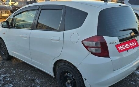 Honda Fit III, 2010 год, 530 000 рублей, 4 фотография