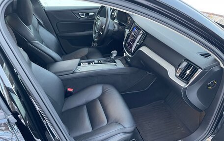 Volvo V60 Cross Country II, 2020 год, 3 990 000 рублей, 14 фотография