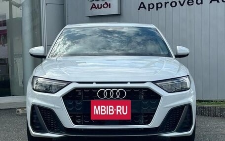 Audi A1, 2022 год, 1 640 000 рублей, 5 фотография
