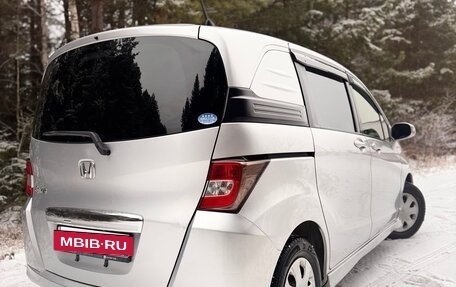 Honda Freed I, 2016 год, 1 325 000 рублей, 6 фотография