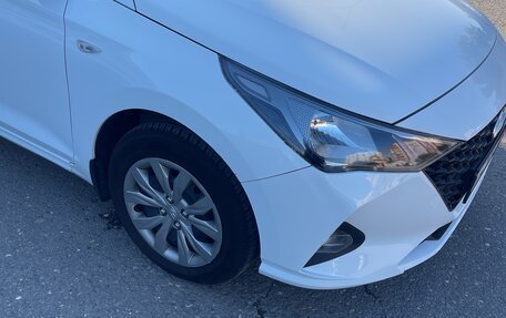 Hyundai Solaris II рестайлинг, 2020 год, 1 300 000 рублей, 5 фотография