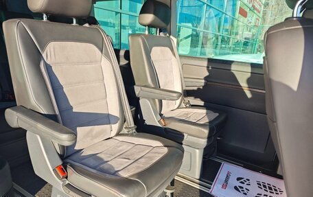 Volkswagen Multivan T6 рестайлинг, 2021 год, 6 385 000 рублей, 11 фотография