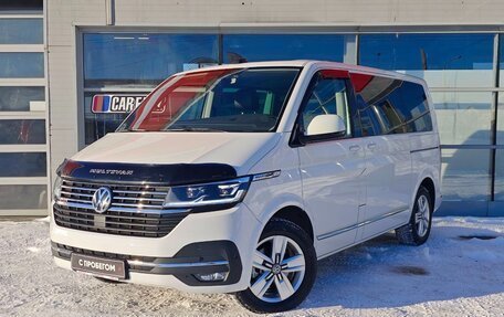 Volkswagen Multivan T6 рестайлинг, 2021 год, 6 385 000 рублей, 3 фотография