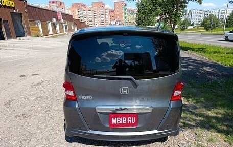 Honda Freed I, 2009 год, 1 100 000 рублей, 8 фотография