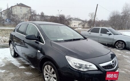 Opel Astra J, 2011 год, 750 000 рублей, 3 фотография