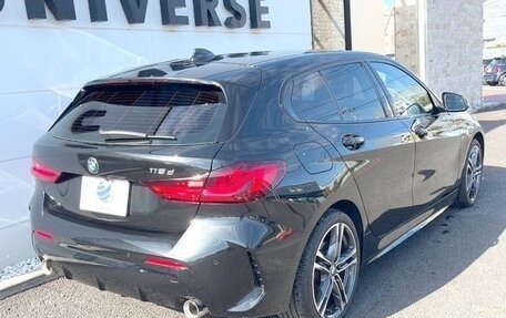 BMW 1 серия, 2021 год, 1 900 000 рублей, 3 фотография