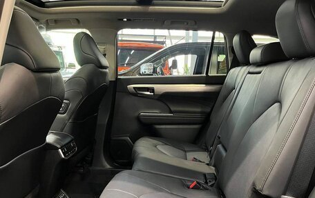 Toyota Highlander, 2025 год, 5 999 000 рублей, 10 фотография