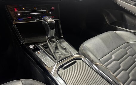 Volkswagen Passat B8 рестайлинг, 2021 год, 1 800 190 рублей, 13 фотография