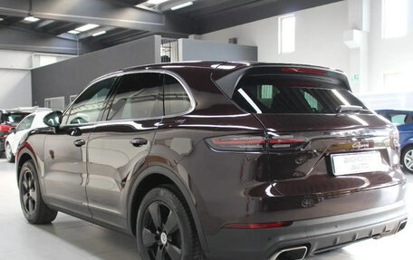 Porsche Cayenne III, 2021 год, 14 850 000 рублей, 2 фотография