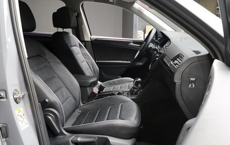 Volkswagen Tiguan II, 2021 год, 3 166 000 рублей, 11 фотография