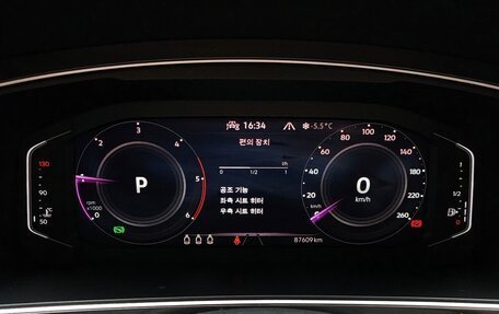 Volkswagen Tiguan II, 2021 год, 3 166 000 рублей, 8 фотография