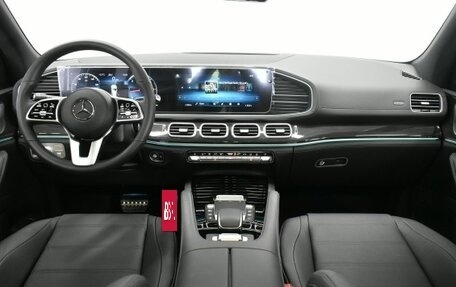 Mercedes-Benz GLS, 2024 год, 17 000 000 рублей, 33 фотография