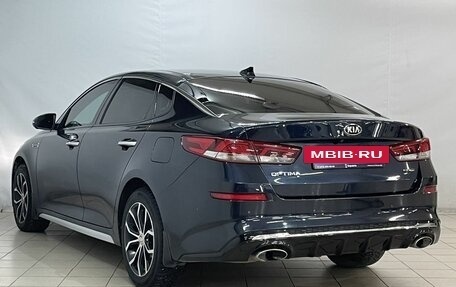 KIA Optima IV, 2019 год, 2 400 000 рублей, 5 фотография