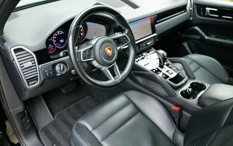 Porsche Cayenne III, 2021 год, 14 950 000 рублей, 3 фотография