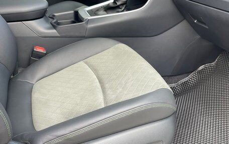 Toyota RAV4, 2025 год, 4 100 000 рублей, 7 фотография