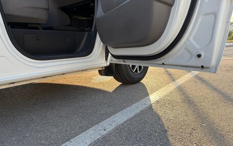 Hyundai H-1 II рестайлинг, 2011 год, 1 800 000 рублей, 8 фотография