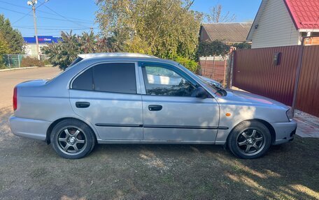 Hyundai Accent II, 2005 год, 250 000 рублей, 3 фотография