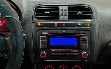 Volkswagen Polo VI (EU Market), 2012 год, 695 000 рублей, 3 фотография