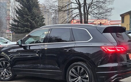 Volkswagen Touareg III, 2018 год, 4 399 000 рублей, 3 фотография