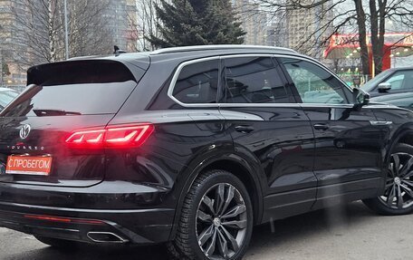 Volkswagen Touareg III, 2018 год, 4 399 000 рублей, 4 фотография
