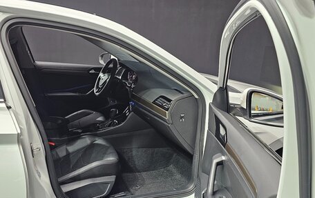 Volkswagen Jetta VII, 2021 год, 1 900 000 рублей, 11 фотография