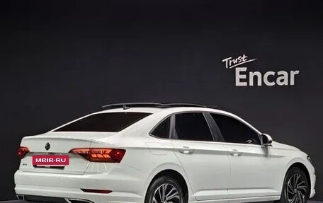 Volkswagen Jetta VII, 2021 год, 1 900 000 рублей, 2 фотография